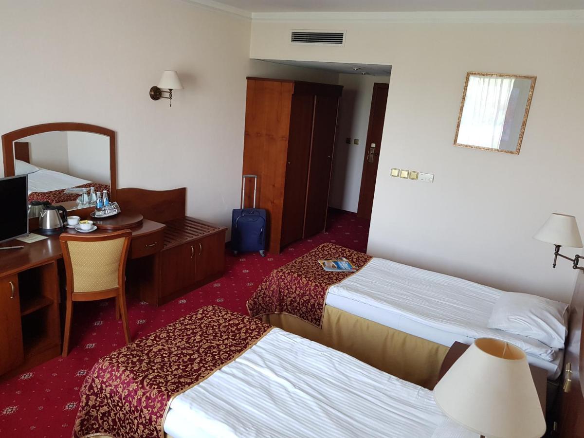 Hotel Sympozjum & Spa Cracovie Extérieur photo